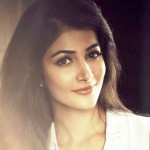 Pooja Hegde (Actress) Height, Weight, Age, Boyfriend, Family, Biography & More