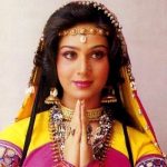 Meenakshi Seshadri Age, Husband, Family, Children, Biography & More