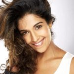 Harleen Sethi (Actress) Height, Weight, Age, Boyfriend, Biography & More