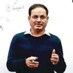 Dr Vikas Divyakirti Age, Wife, Children, Family, Biography