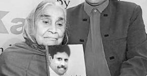 Raj Kumari Nikhanj with Kapil Dev