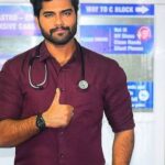 Dr Robin Radhakrishnan (Bigg Boss Malayalam 4) Height, Age, Girlfriend, Family, Biography & More