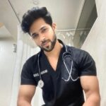 Rohit Shinde Height, Age, Girlfriend, Wife Family, Biography & More