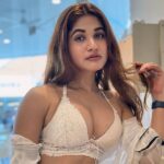 Soniya Singh Khatri Height, Age, Husband, Biography