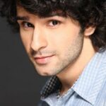 Girish Kumar Height, Weight, Age, Wife, Affairs & More