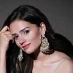 Nishi Saxena Height, Family, Biography